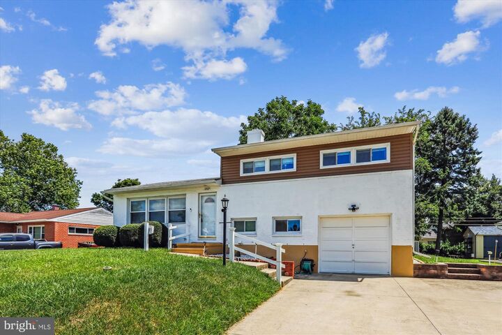 Property Photo:  1007 Marksworth Road  MD 21228 