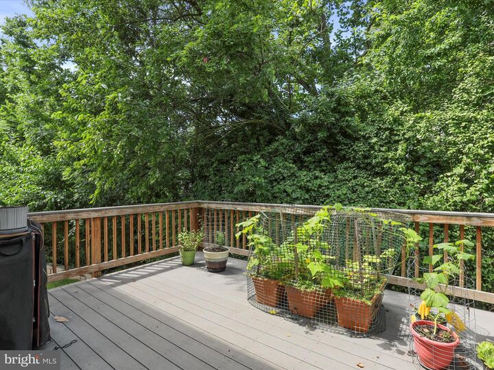 Property Photo:  148 Village Circle  WV 25425 