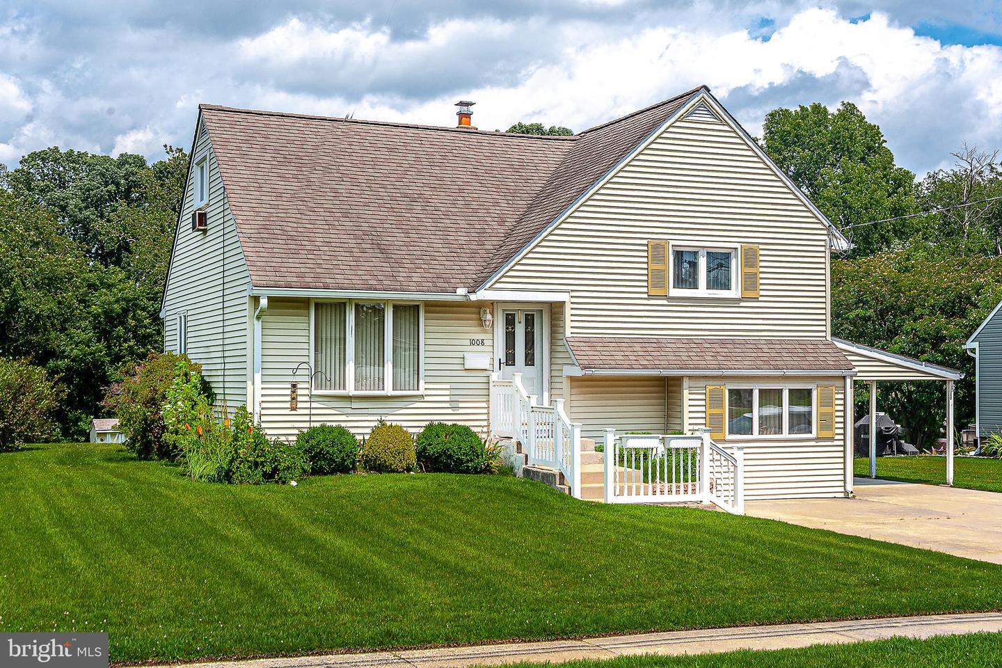 Property Photo: 1008 San Jose Drive NJ 08029
