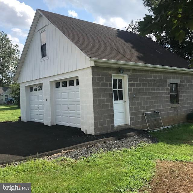 Property Photo: 218 N Railroad Street PA 17036