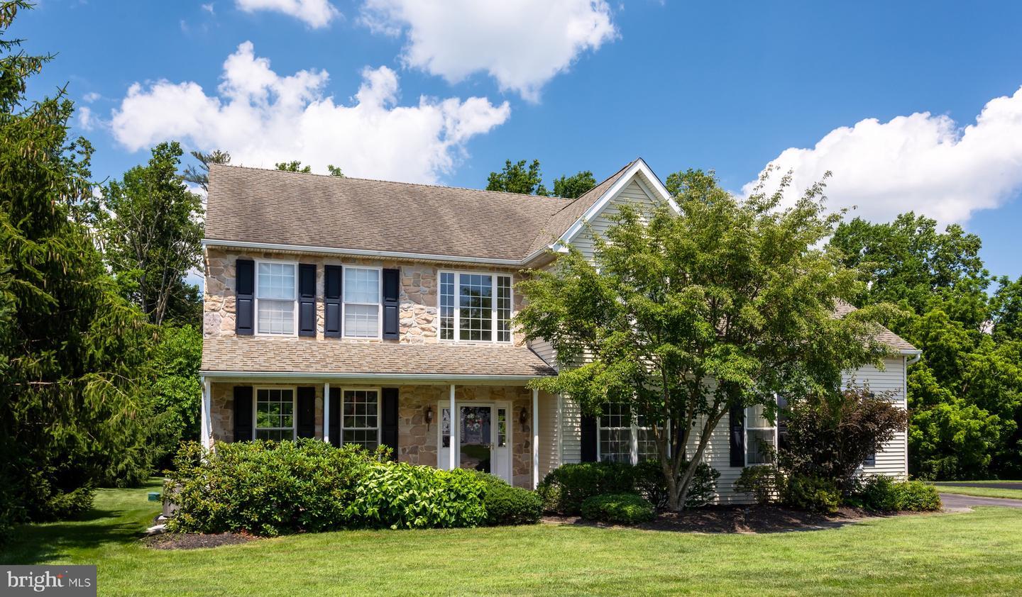 102 Brookhaven Lane  Downingtown PA 19335 photo