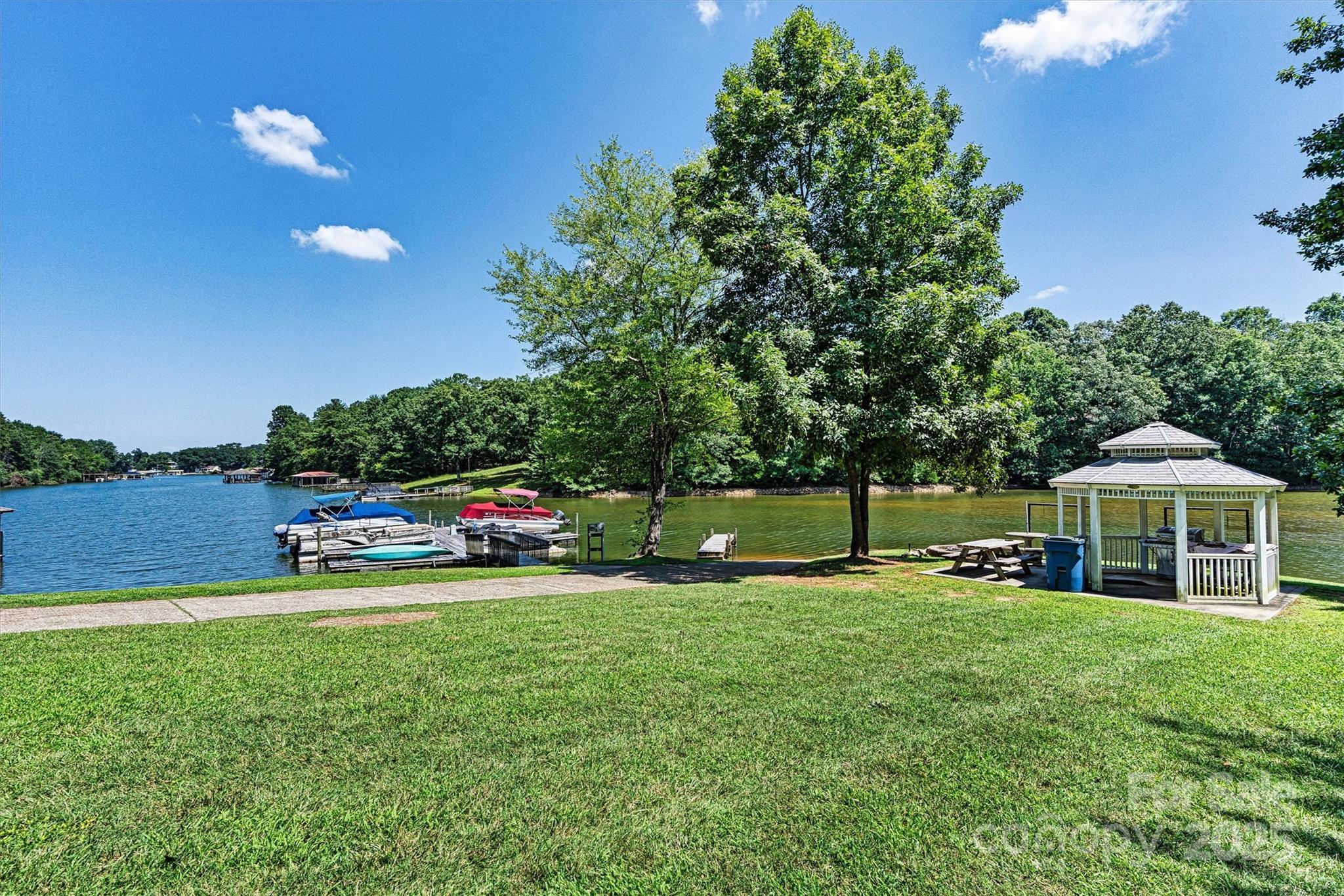 Property Photo: 6212 Hayden Drive NC 28601