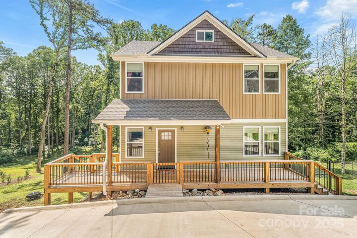 107 Mears Ridge Drive  Asheville NC 28806 photo