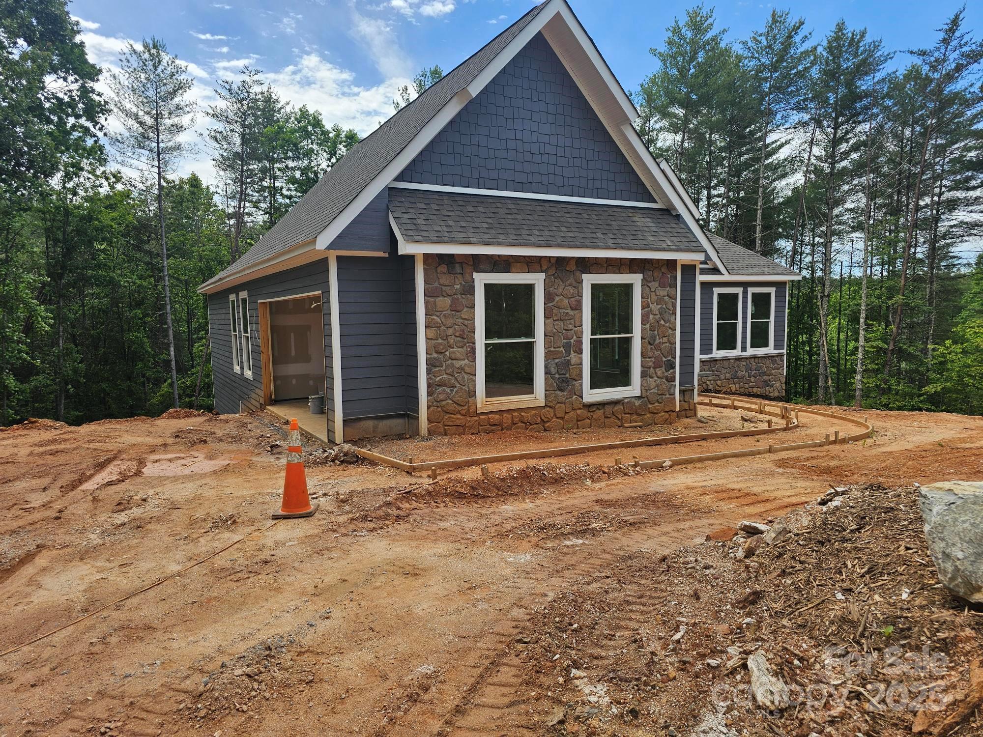Property Photo:  2031 Robert Drive 8  NC 28655 