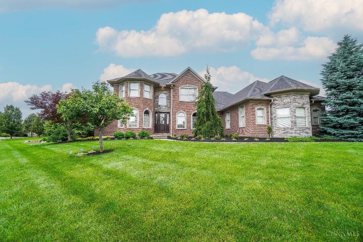Property Photo: 4625 Guildford Drive OH 45069