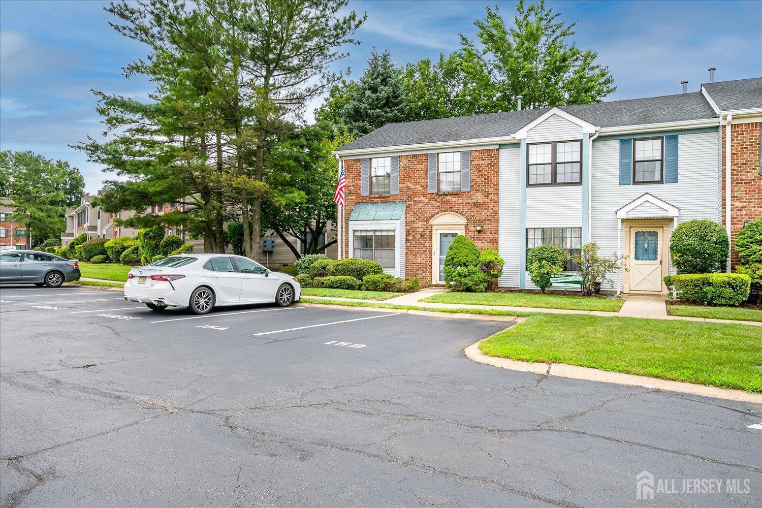Property Photo: 369 Bromley Place NJ 08816