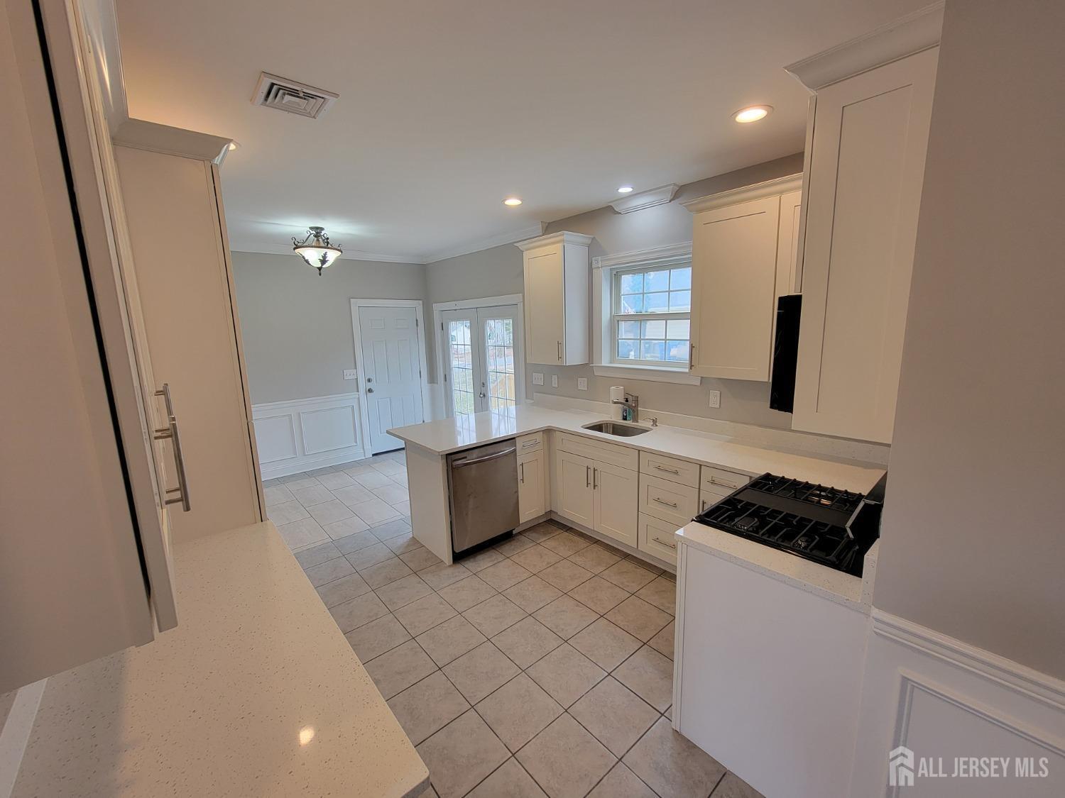 Property Photo:  33 Market Street  NJ 08873 