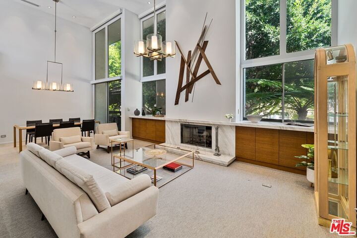 Property Photo:  1730 California Ave  CA 90403 