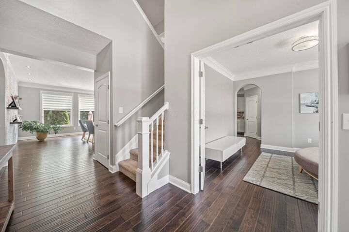Property Photo:  6073 Baumeister Drive  OH 43026 