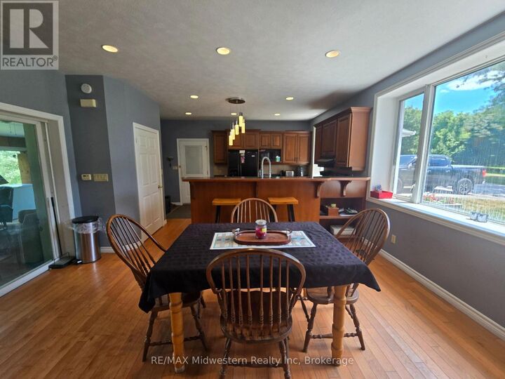 Property Photo: 2081 John Street East ON N0G 1X0