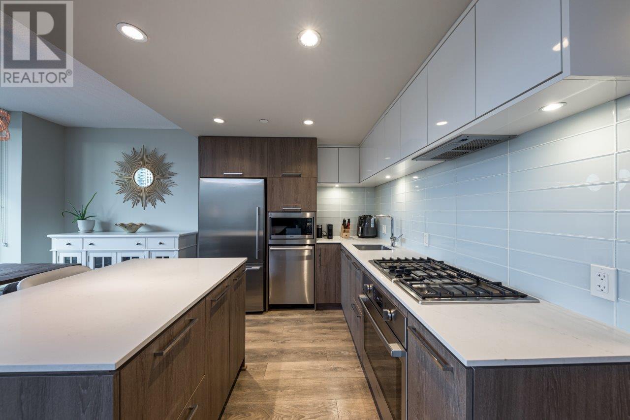 Property Photo: 680 Seylynn Crescent 608 BC V7J 0B5