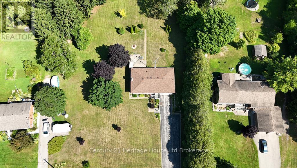 Property Photo: 403131 Robinson Road ON N5C 3J7