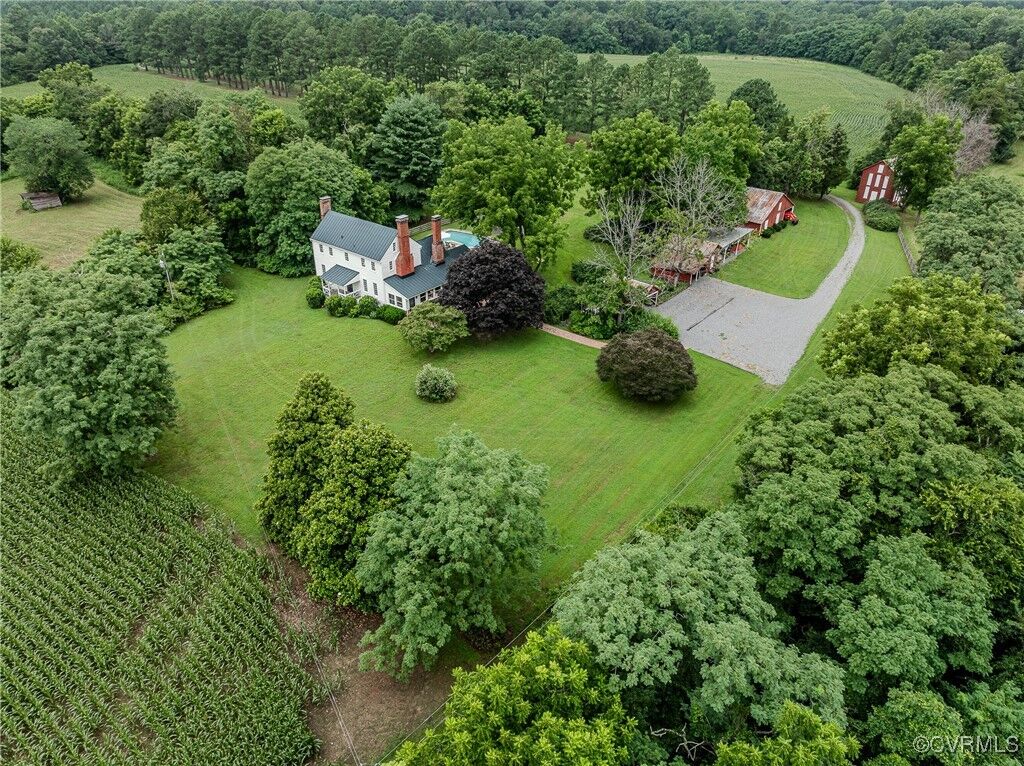 Property Photo: 23390 Mt Cloud Road VA 22427