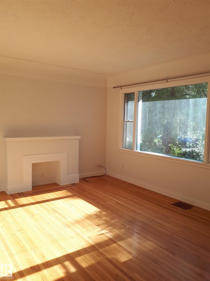 Property Photo: 10915 122 Street NW AB T5M 0A7