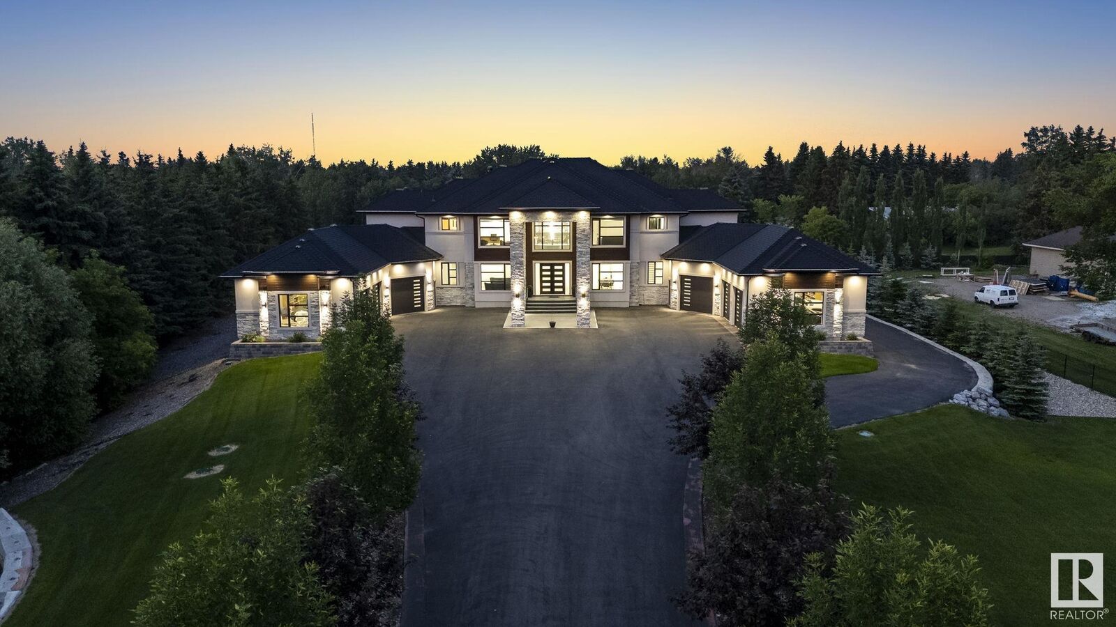 Property Photo:  52355 Range Road 233  AB T8B 1C6 