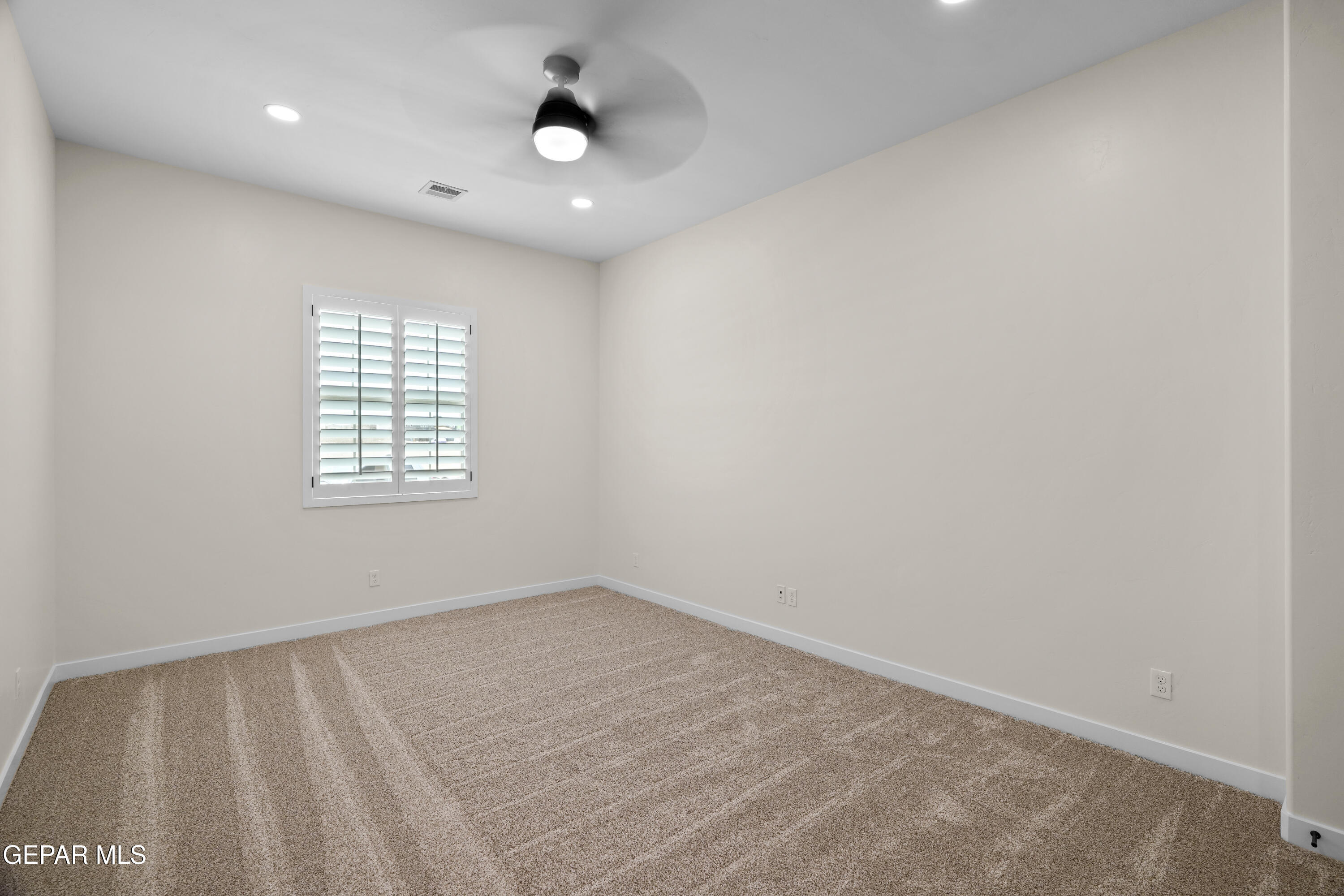 Property Photo:  1817 Kelsey Davis Avenue  TX 79928 