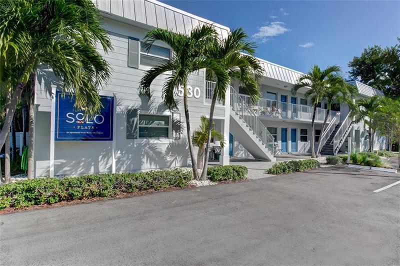 Property Photo: 530 S Federal Hwy 11 FL 33301