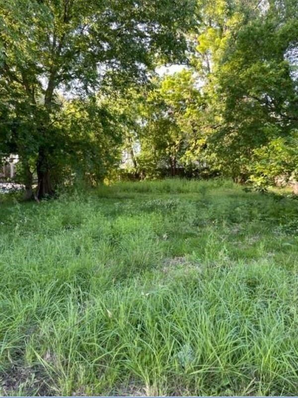 Property Photo:  422 E 32nd Street  TX 77018 