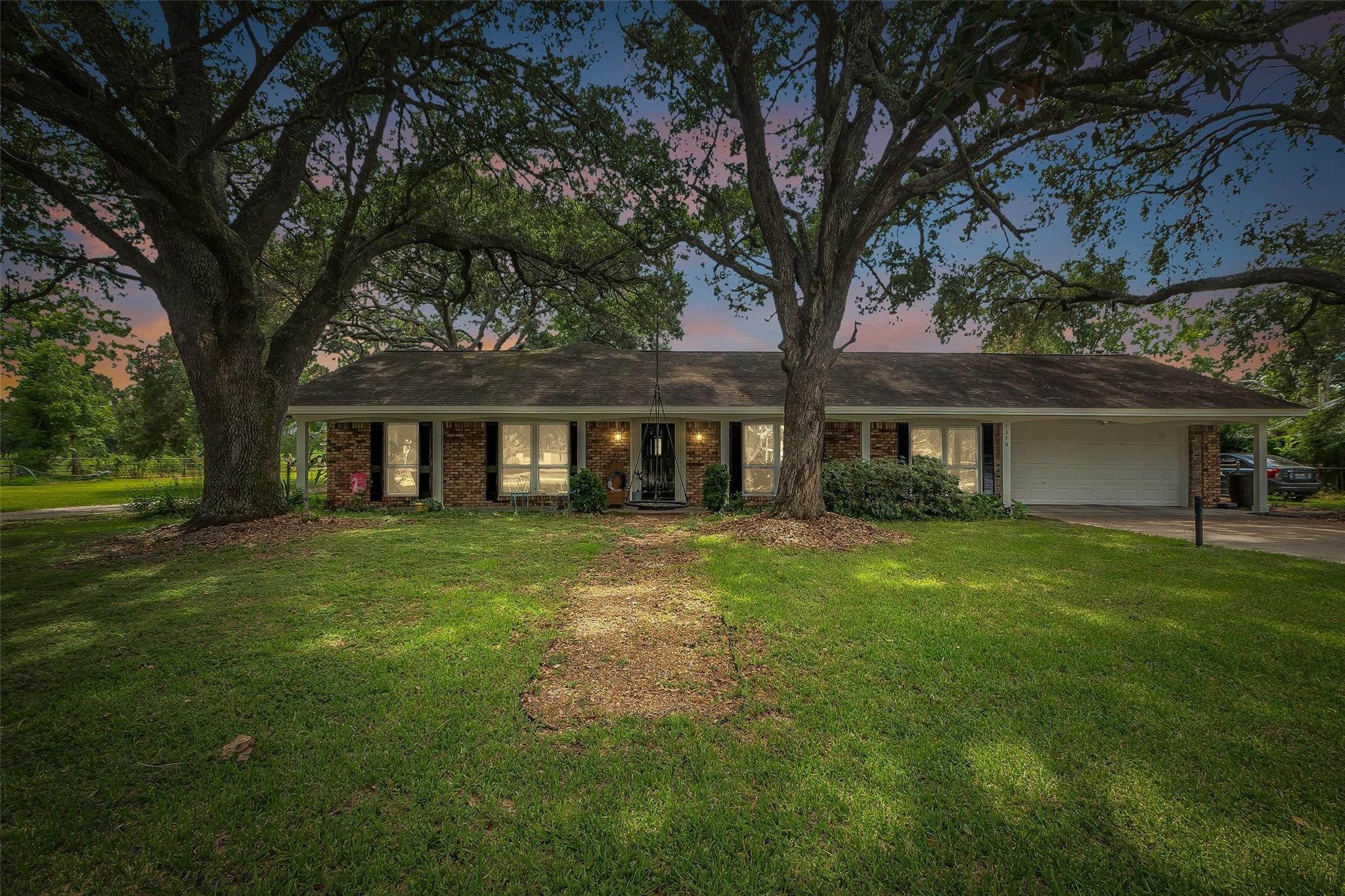 Property Photo: 1318 Moller Road TX 77511