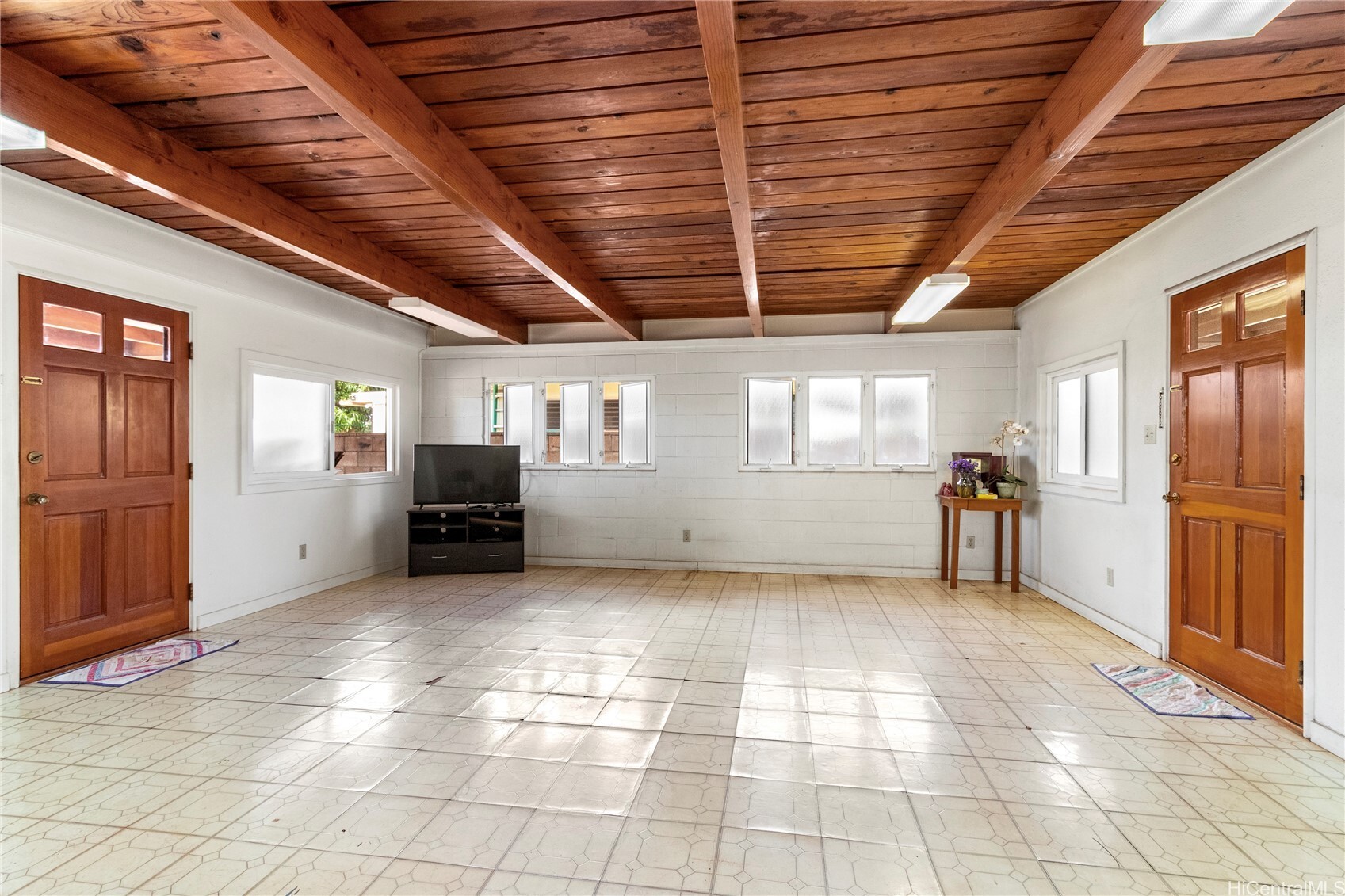 Property Photo: 91-960 Hanakahi Street HI 96706