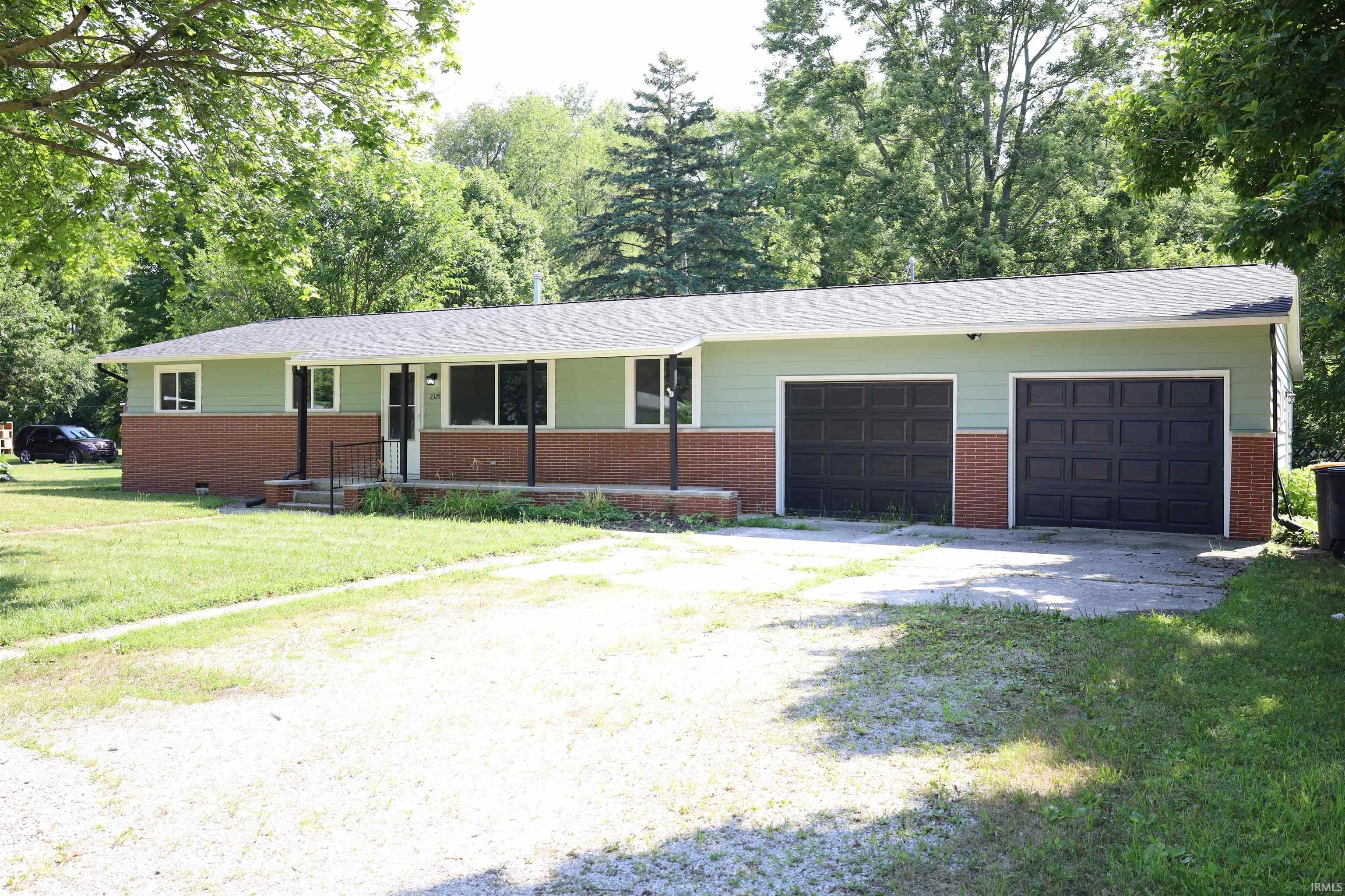 Property Photo:  2325 Elyetta Street  IN 46802-5032 