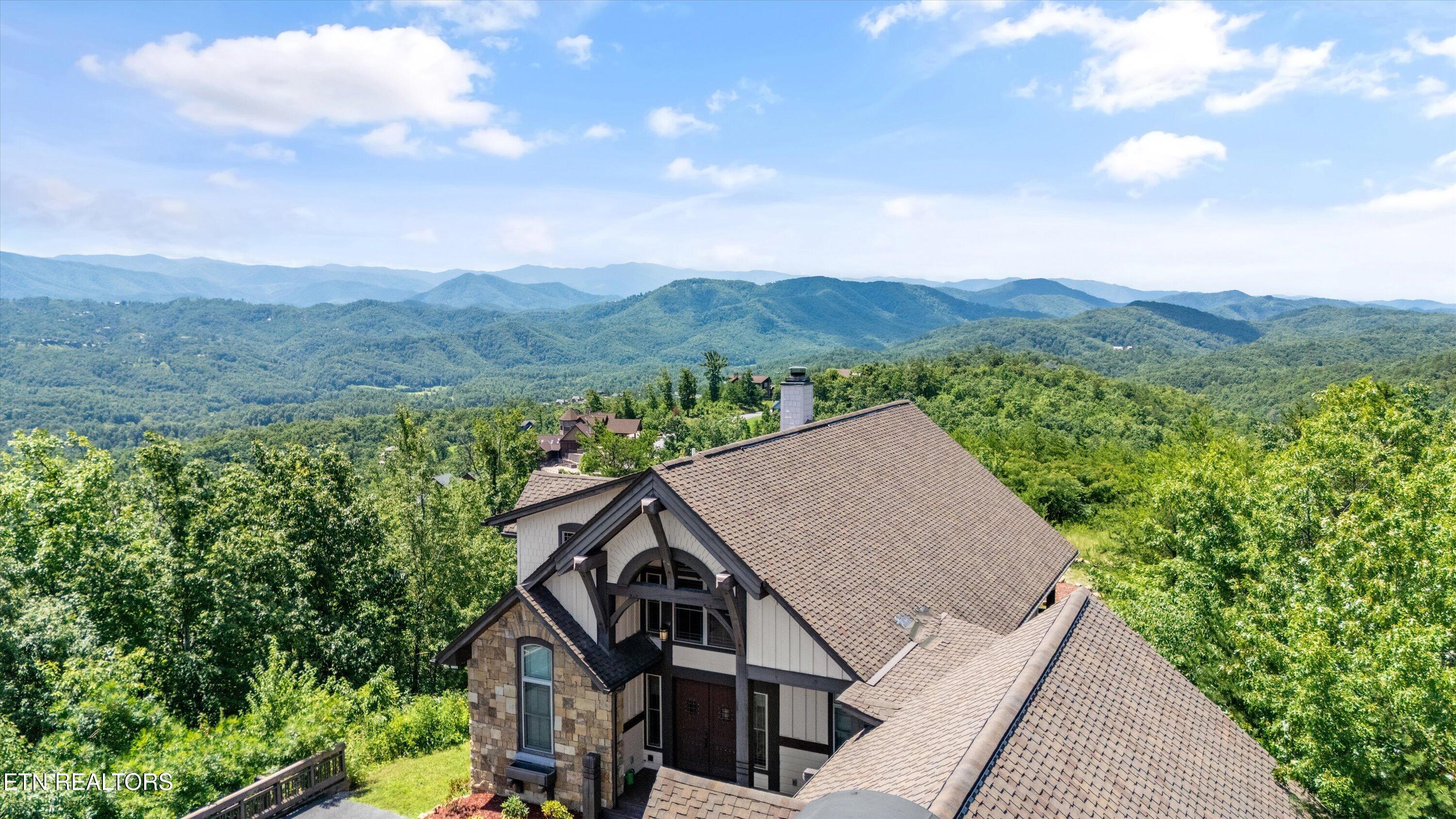 Property Photo: 3301 Summit Trails Drive TN 37862