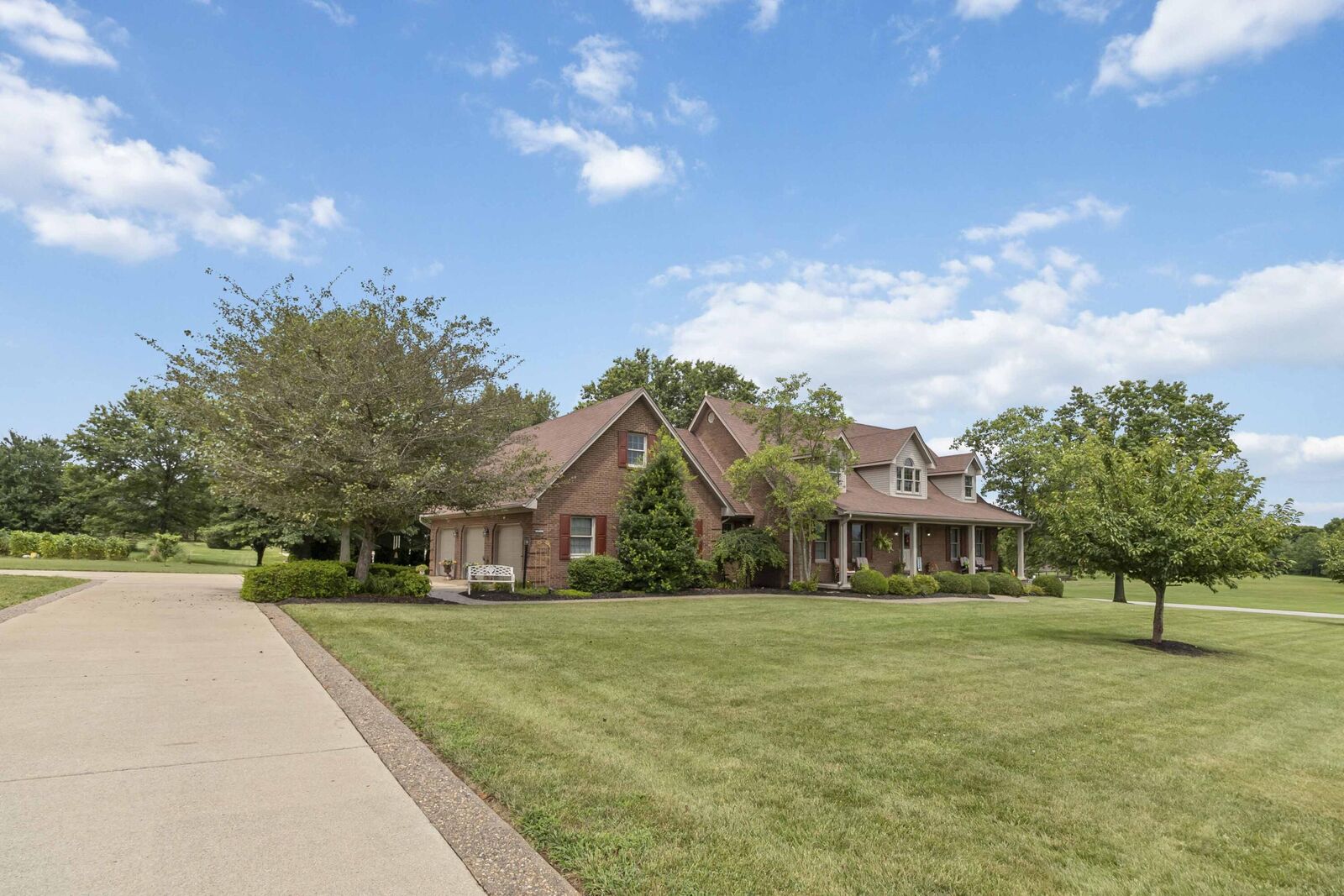 Property Photo:  240 Fountaine Trace  KY 40330 