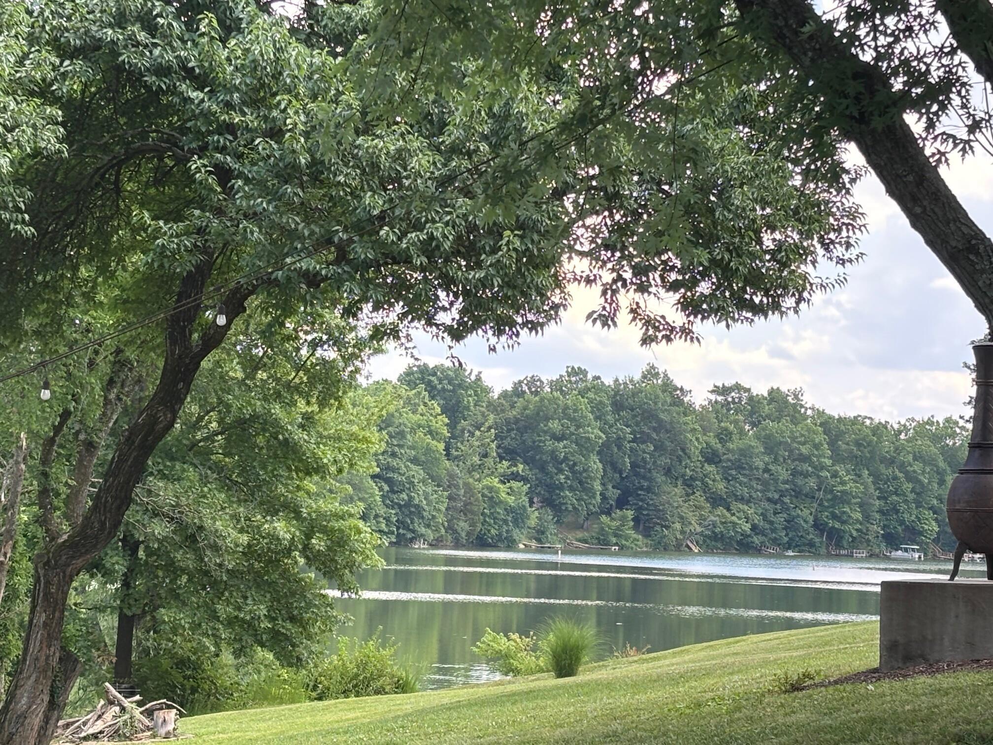 Property Photo: 812 Bass Lane KY 40065
