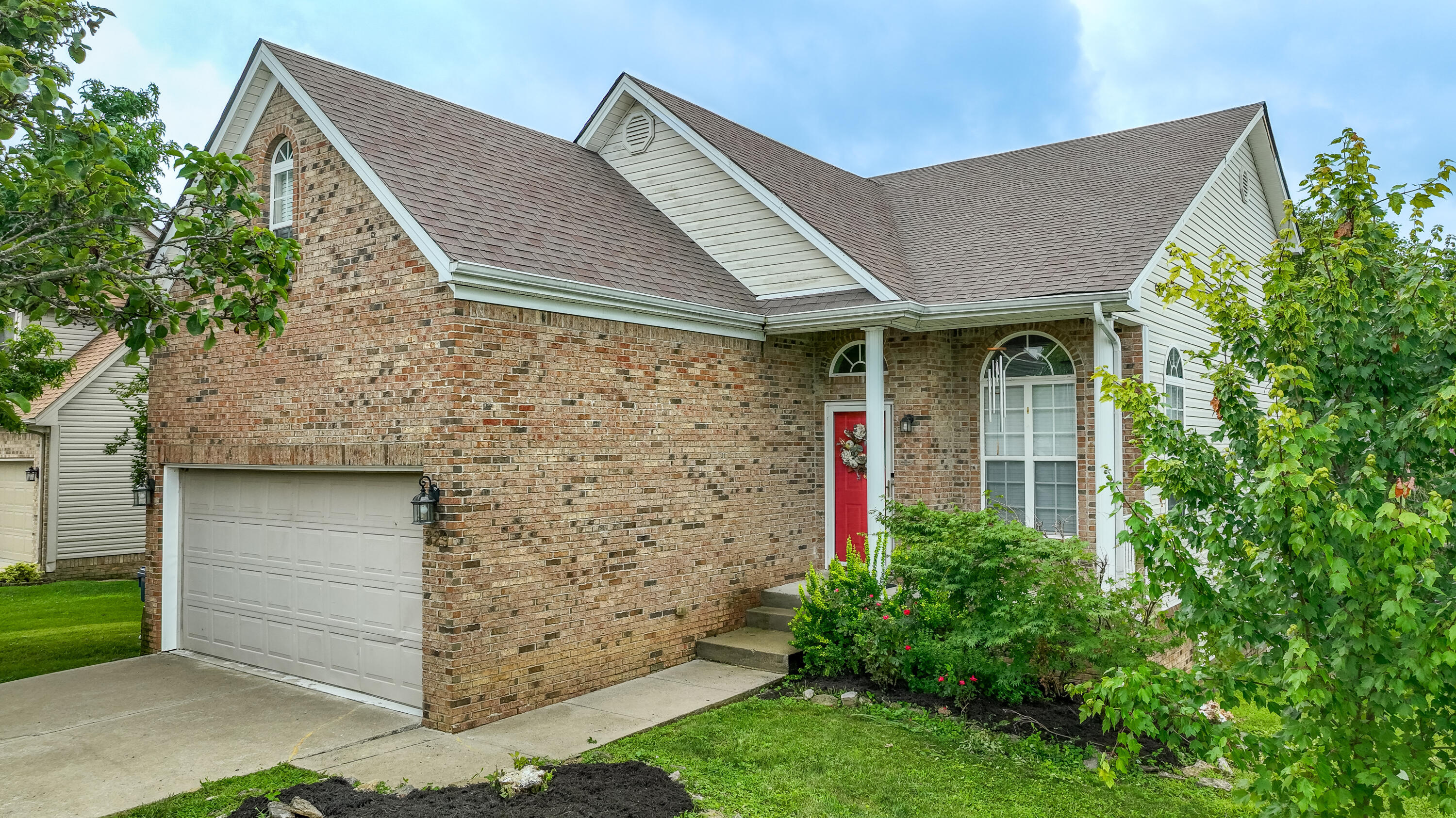 Property Photo: 329 Hanover Drive KY 40391