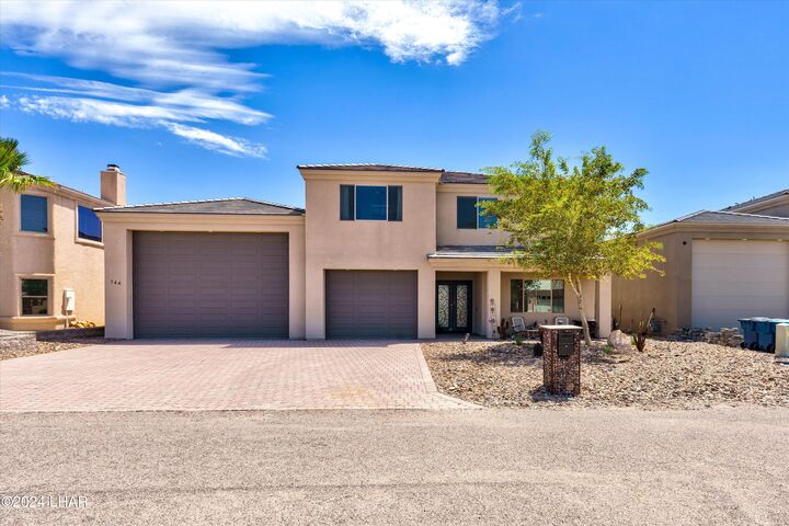 Property Photo: 744 Paseo Granada AZ 86406