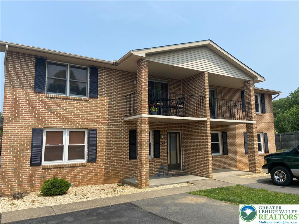 4057 Vaughn Street  Palmer Twp PA 18045 photo