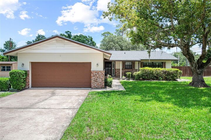 Property Photo: 101 Vihlen Road FL 32771