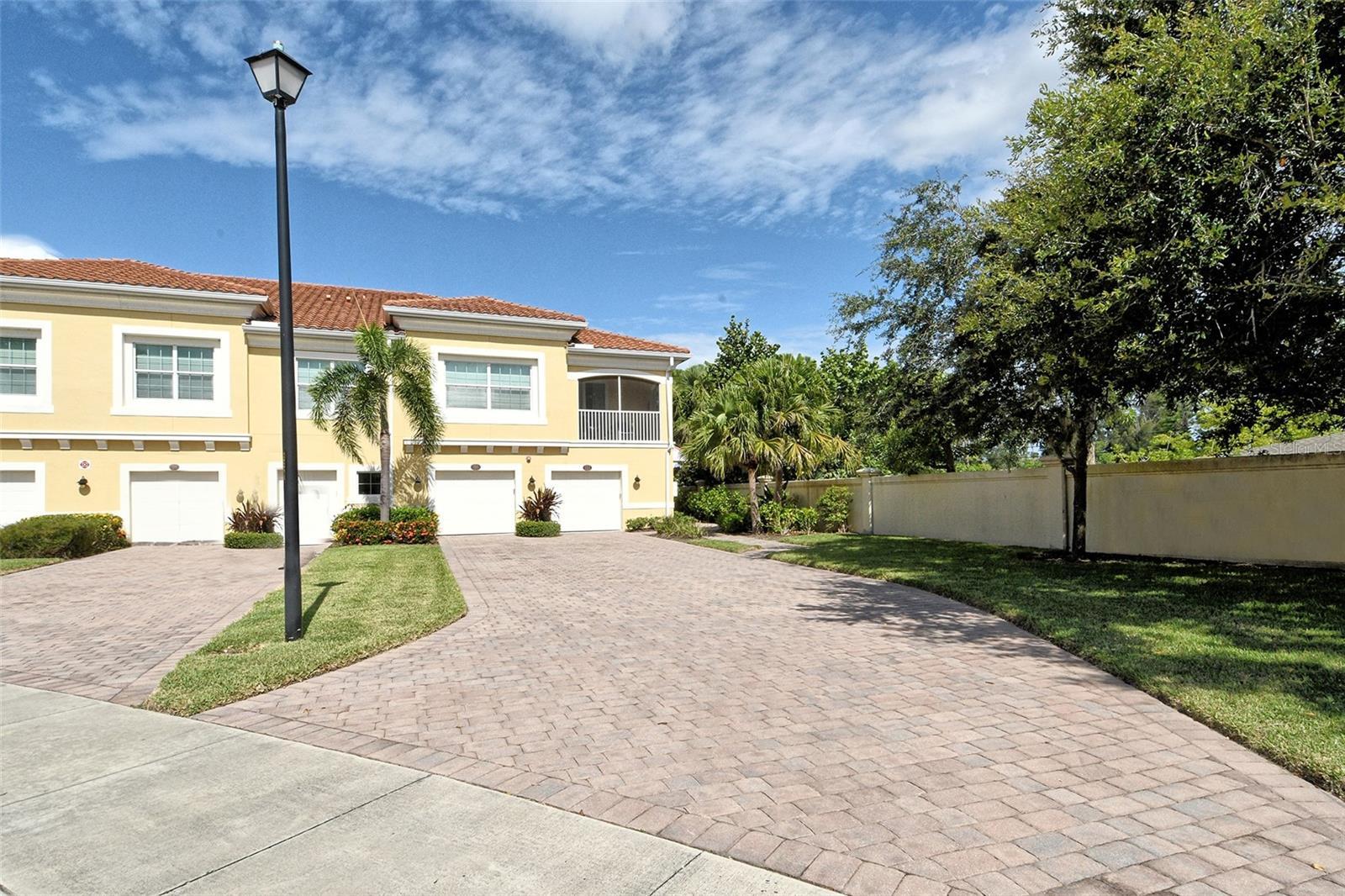 Property Photo:  116 Navigation Circle 106  FL 34229 