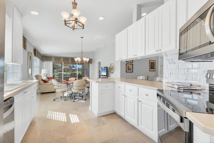 Property Photo: 6057 Erice Street FL 34293