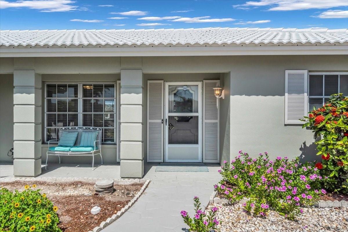 Property Photo: 3816 Royal Palm Drive FL 34210