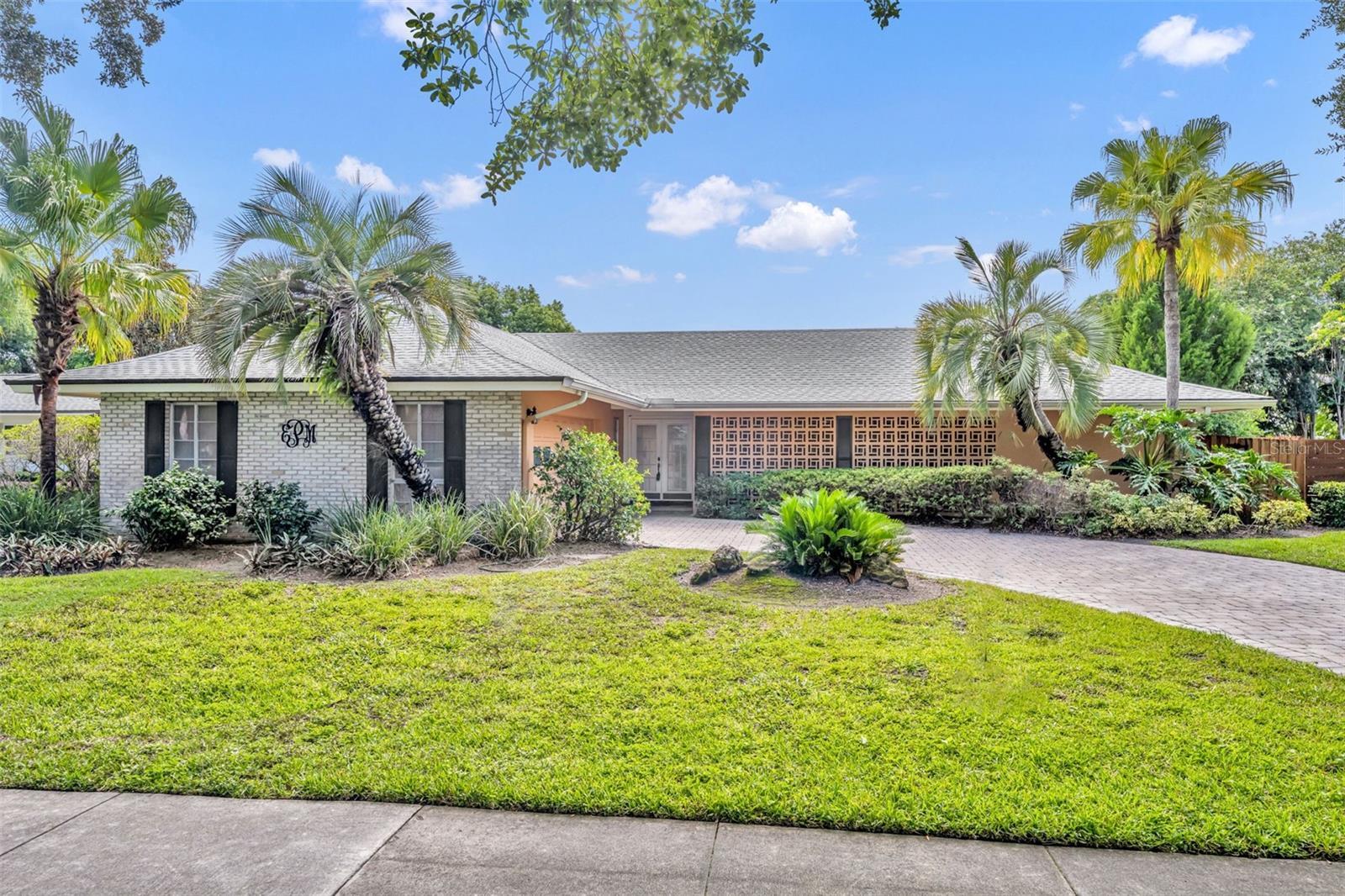 Property Photo: 618 Blairshire Circle FL 32792