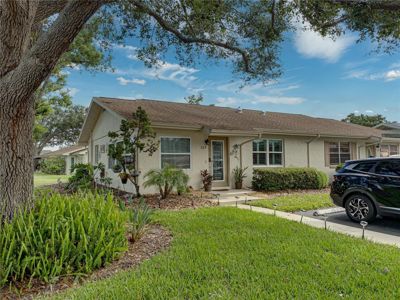 Property Photo: 322 Gloucester Boulevard 322 FL 33573