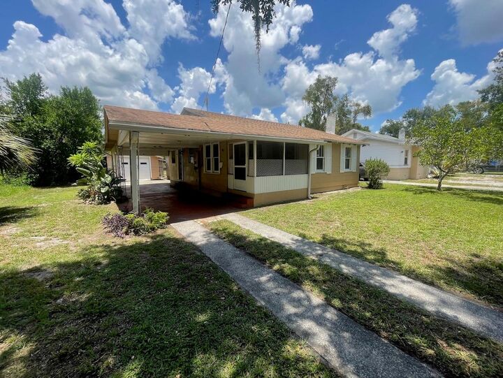 Property Photo: 1512 Holly Road FL 33801