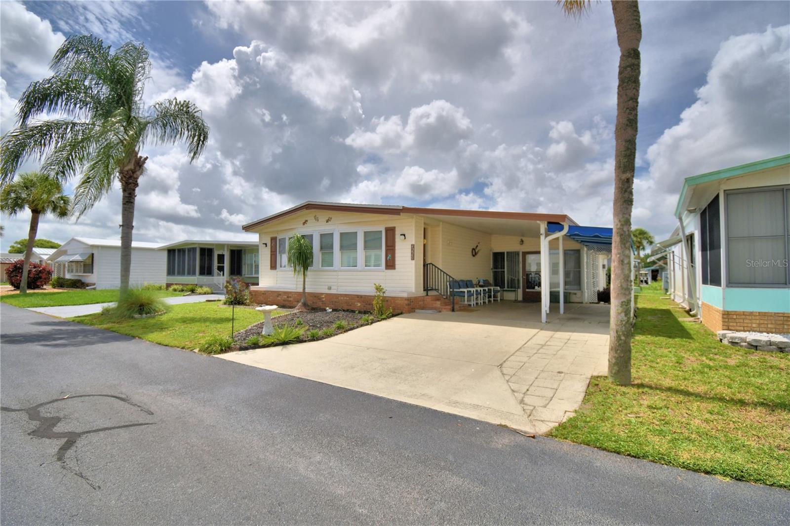 Property Photo:  4220 Cedarwood Street  FL 33880 