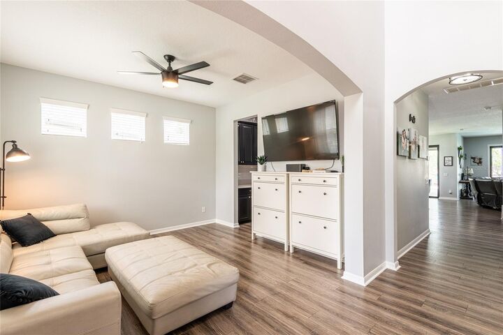 Property Photo:  8037 Arbor Park Lane  FL 33578 
