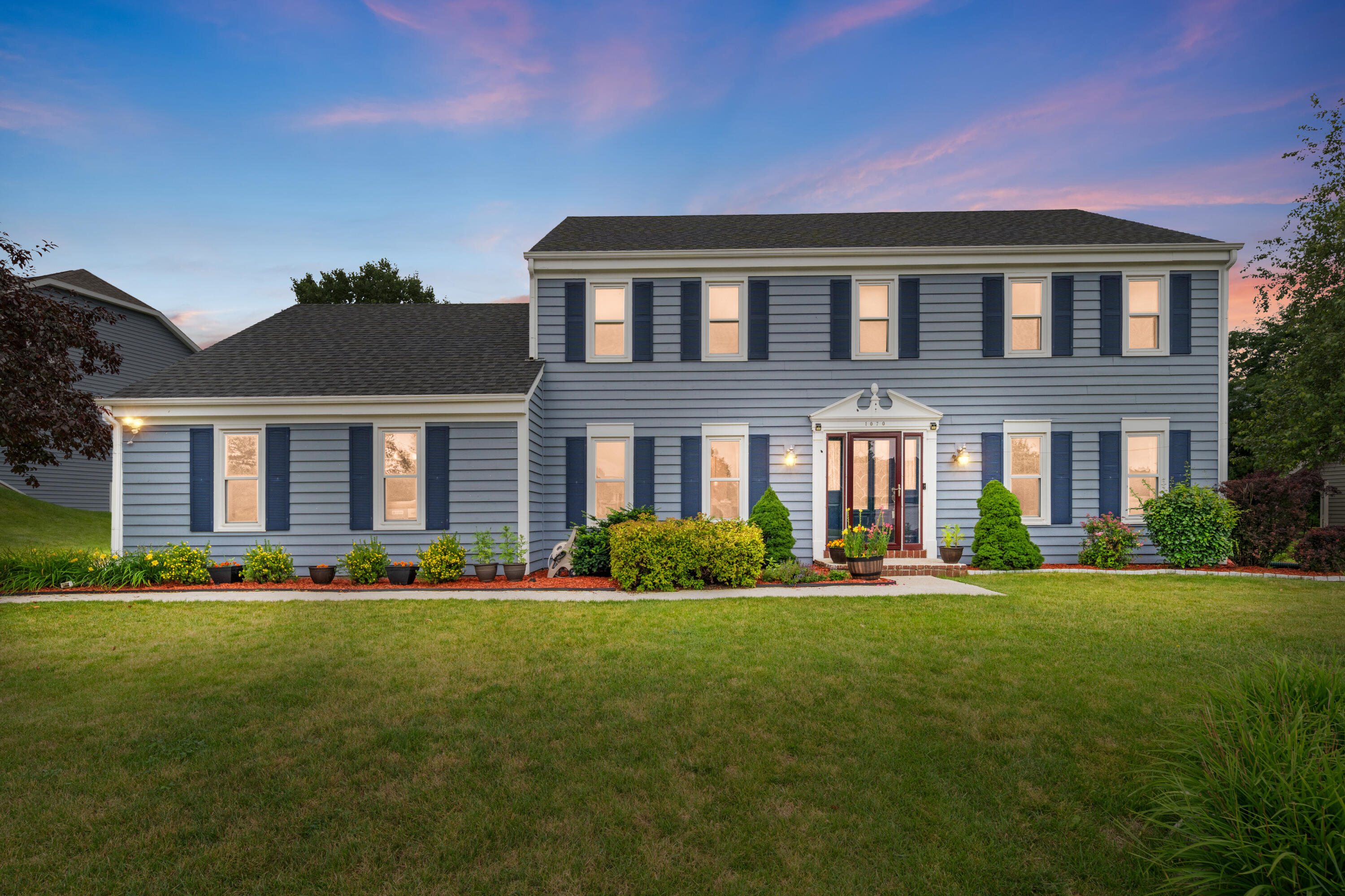 Property Photo: 1070 Hillwood Blvd WI 53072