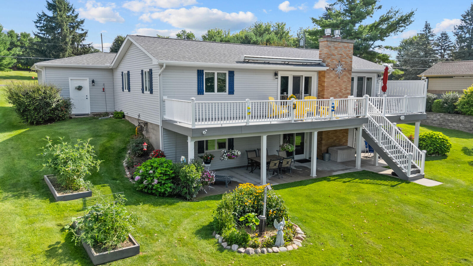 Property Photo: 4229 Kim Drive MI 49242