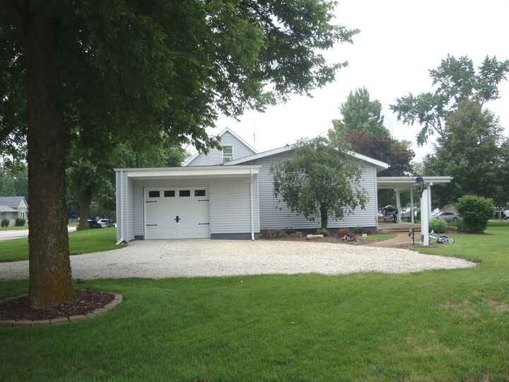Property Photo: 432 N Second Street IL 60924