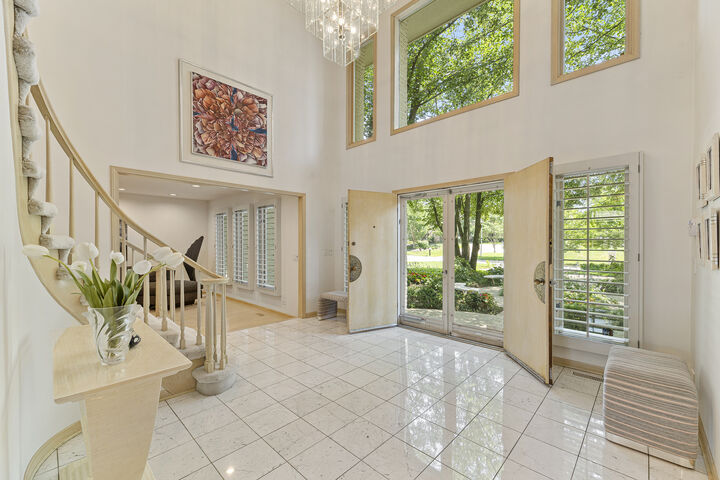 Property Photo:  2372 Tennyson Lane  IL 60035 