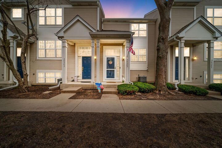 34325 N Barberry Road  Round Lake IL 60073 photo