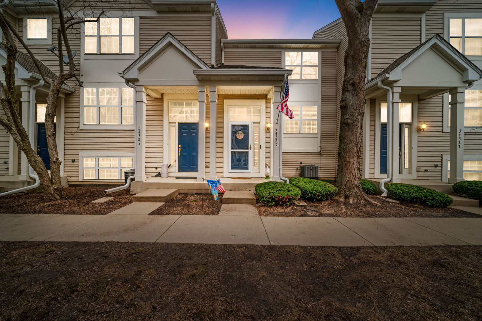 Property Photo:  34325 N Barberry Road  IL 60073 