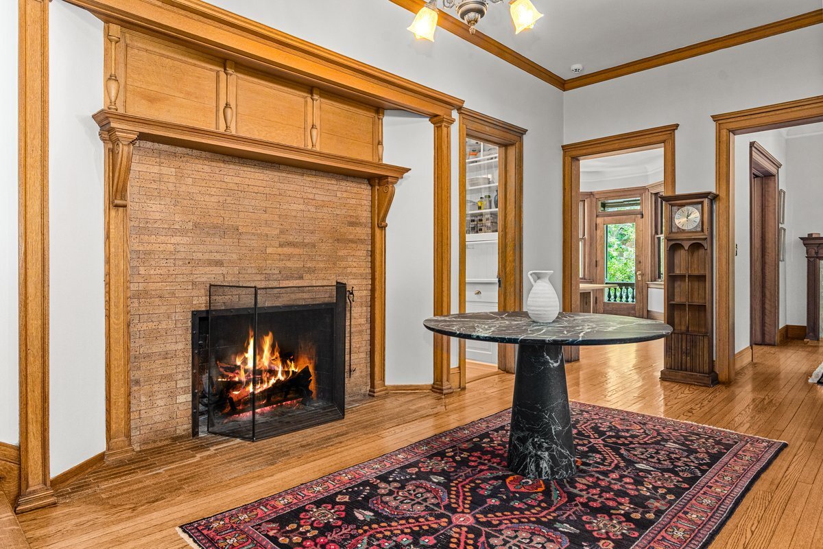 Property Photo:  225 Hamilton Street  IL 60202 