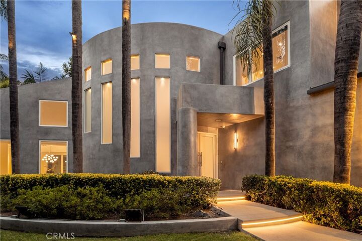 Property Photo: 4035 Pacheco Drive CA 91403