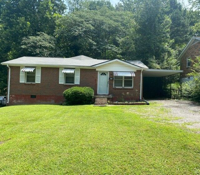 Property Photo: 825 E Happy Hollow Dr TN 37040
