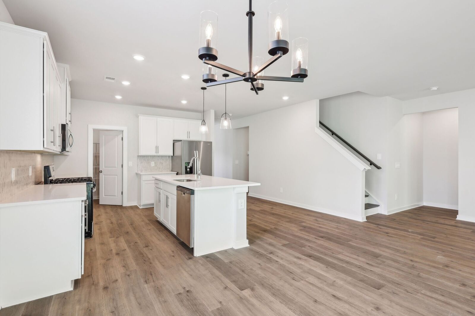 Property Photo:  708 Brody Ct  TN 37013 